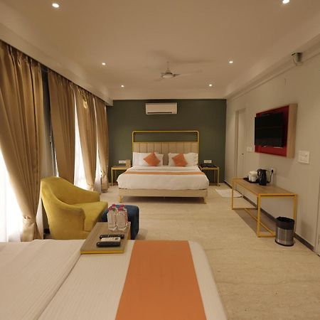 Phoenix - Unmatched Comfort Udaipur Extérieur photo