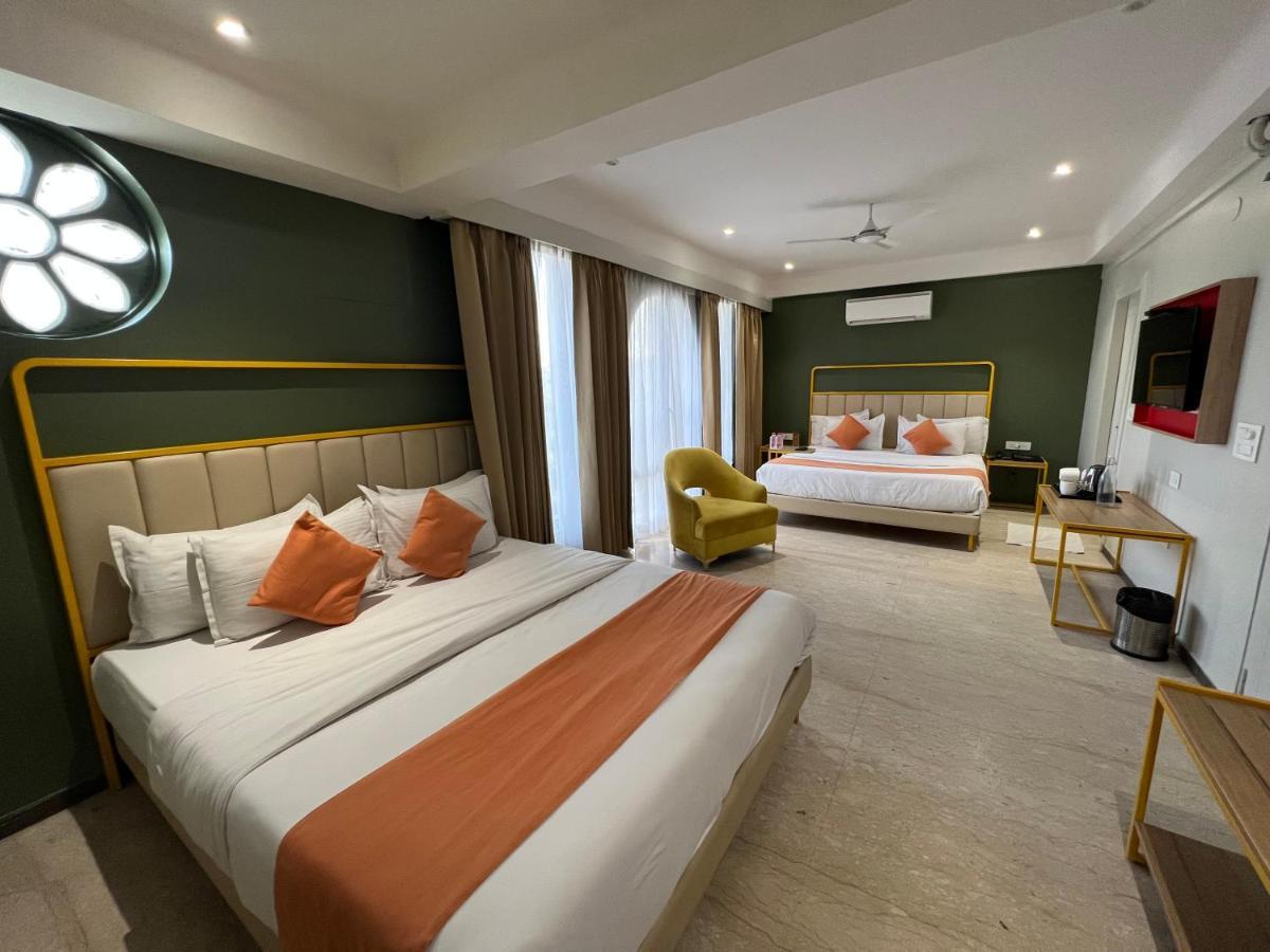 Phoenix - Unmatched Comfort Udaipur Extérieur photo