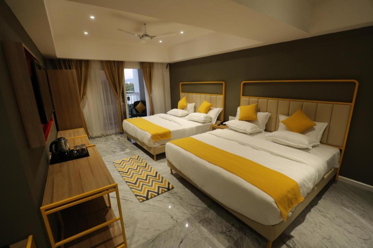 Phoenix - Unmatched Comfort Udaipur Extérieur photo