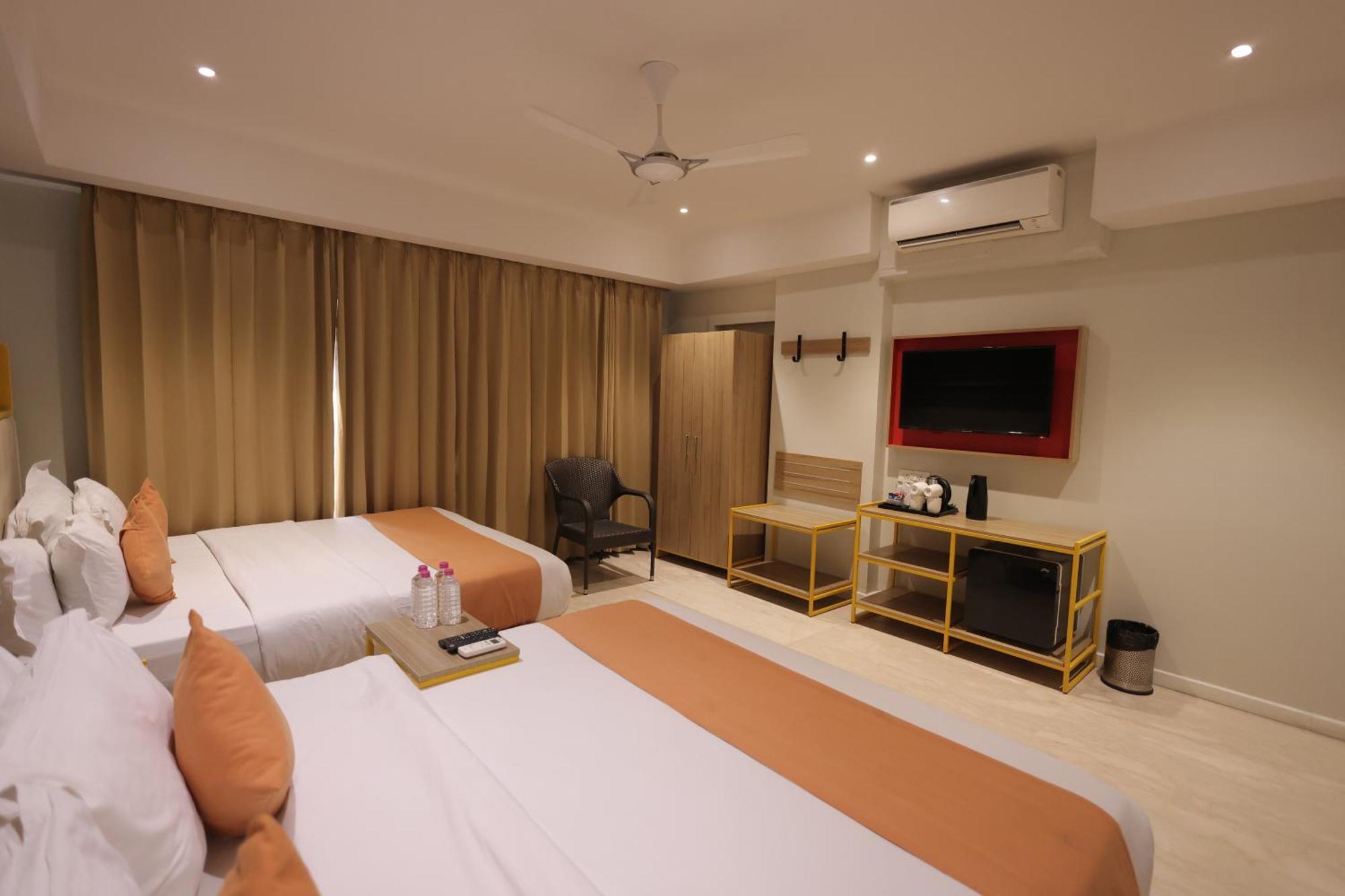 Phoenix - Unmatched Comfort Udaipur Extérieur photo